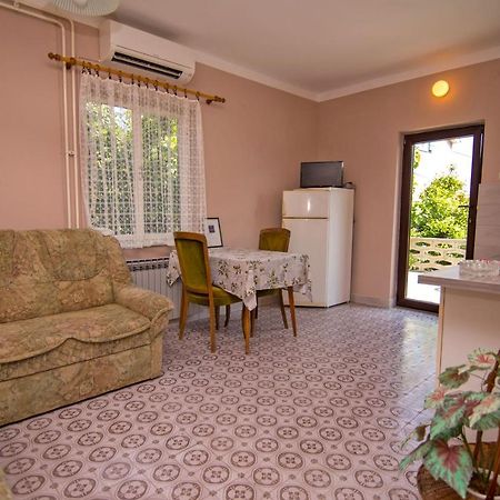 Nena Apartamento Mali Lošinj Exterior foto