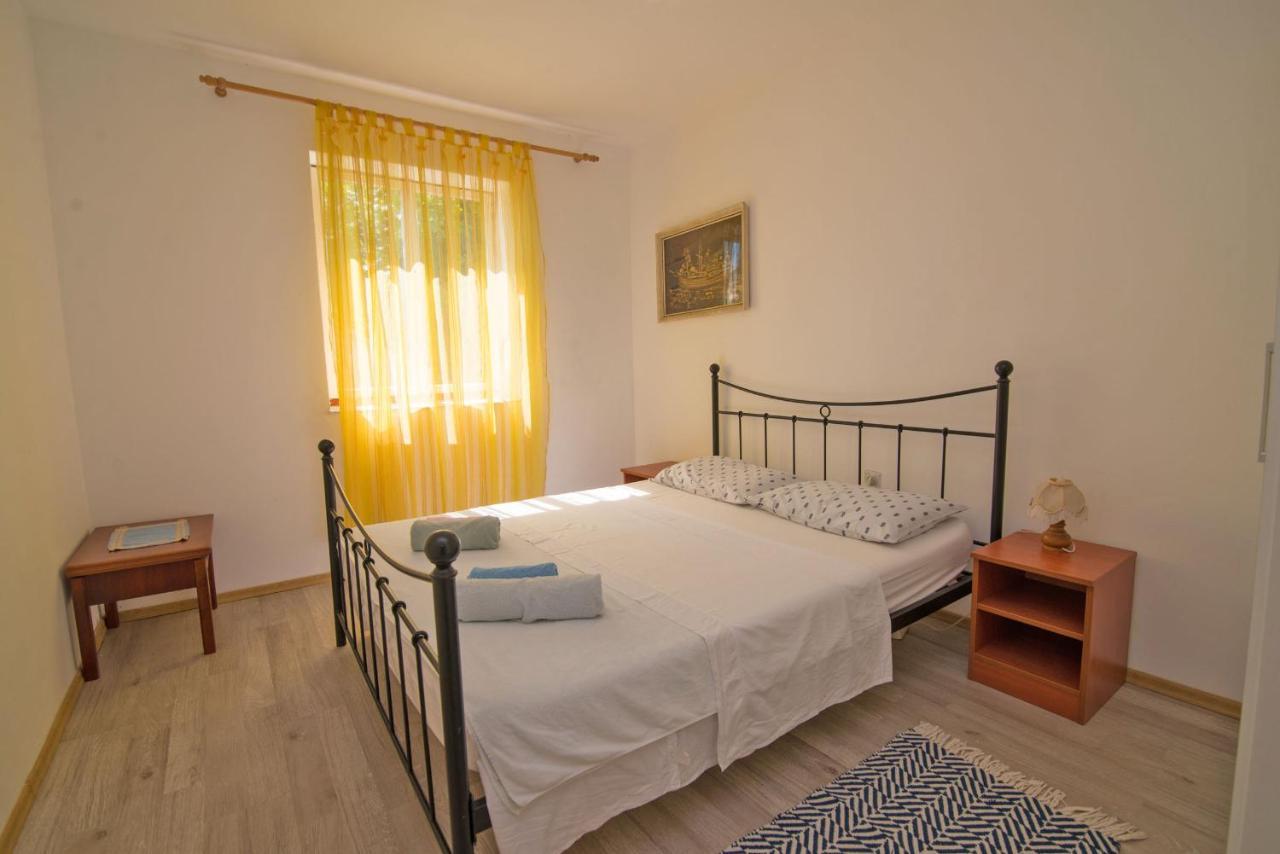 Nena Apartamento Mali Lošinj Exterior foto